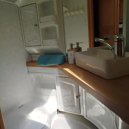 Auszeit Am Chiemsee مكان تخييم