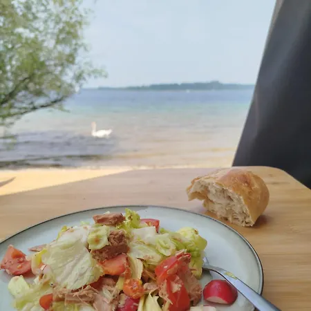 مكان تخييم Auszeit Am Chiemsee